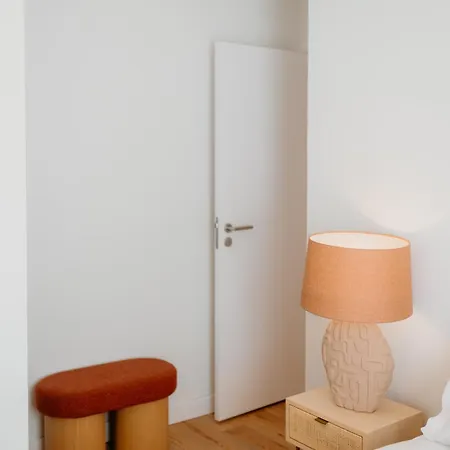 Orange House - Elegant Two-bedroom 1e * Lisbon
